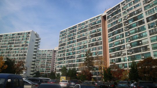 15일 강남 대치 은마아파트 단지 내 전경. <이상현 기자>